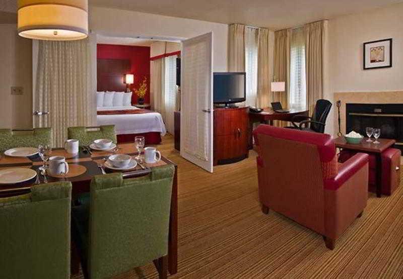 Residence Inn Philadelphia Willow Grove Горшам Екстер'єр фото